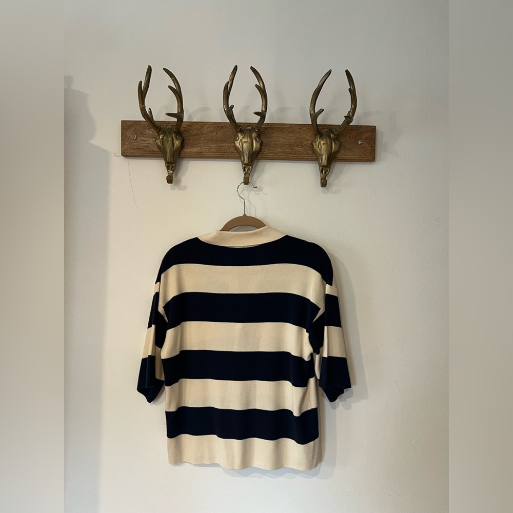 Tu brand knitted top. - Picture 4 of 4